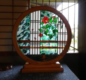 椿の楕円形のパネル